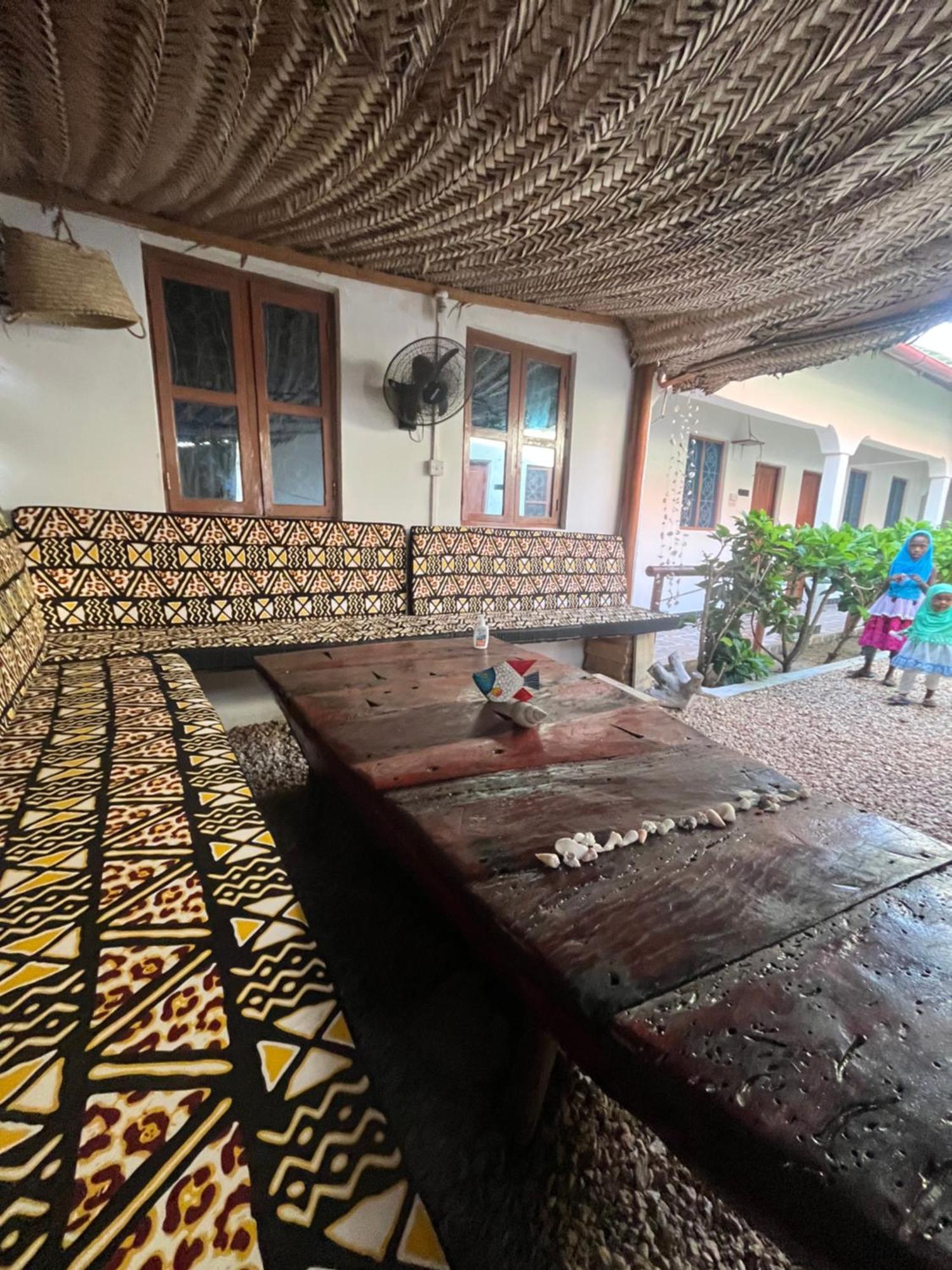 Fish House Nungwi Bed & Breakfast Екстериор снимка